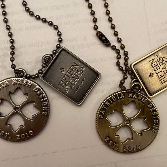 Patricia Nash 15 Years Anniversary Handbag Tag Brushed Nickel or Br'd Bronze NEW - Picture 6 of 6